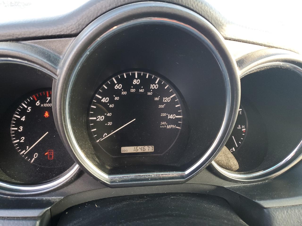 2005 Lexus RX - Image 9