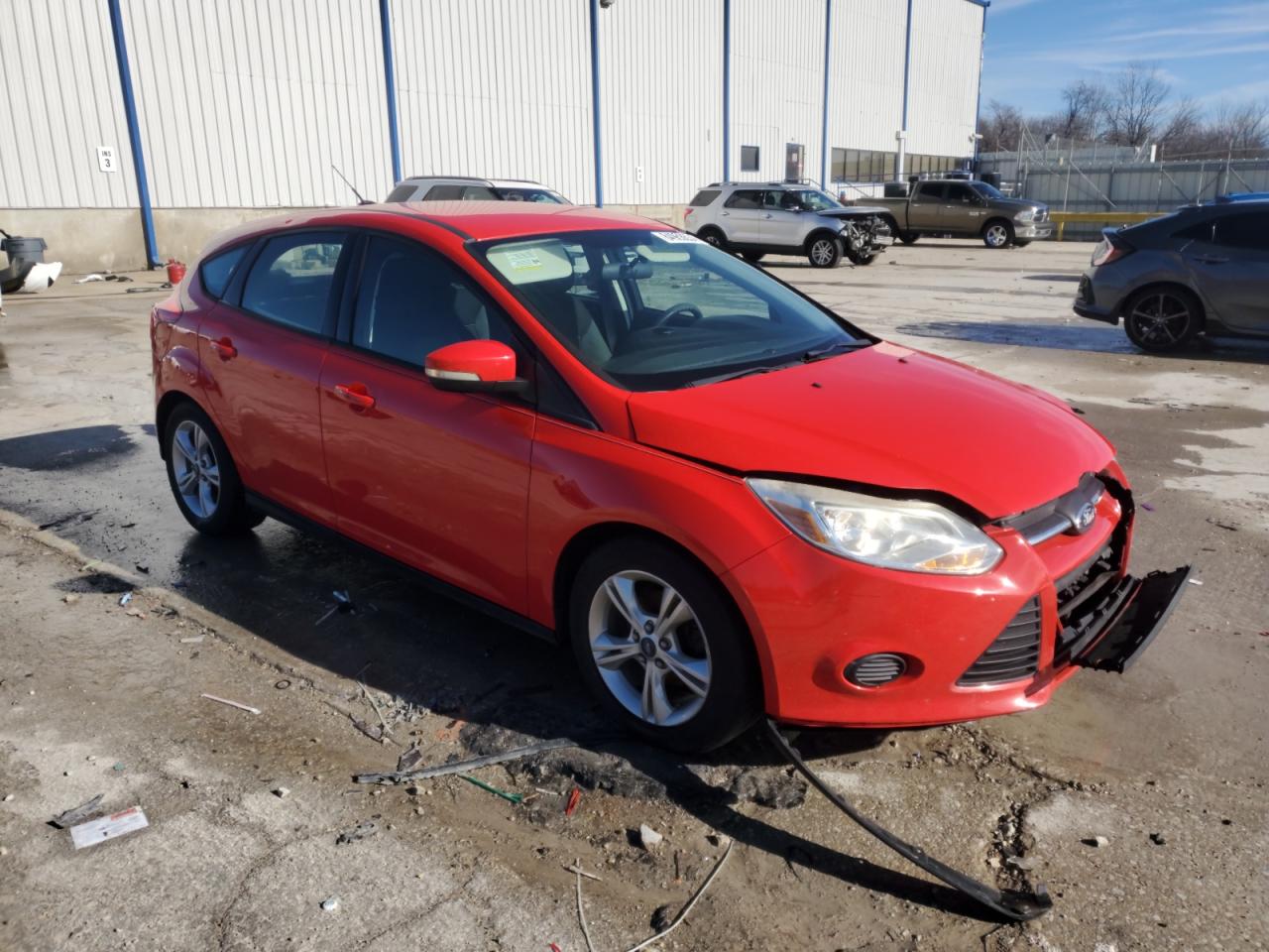 VIN 1FADP3K29DL267712 2013 FORD FOCUS no.4