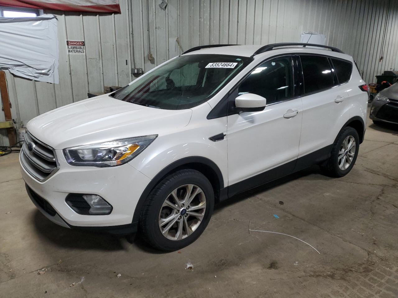 VIN 1FMCU9HD2JUB90306 2018 FORD ESCAPE no.1