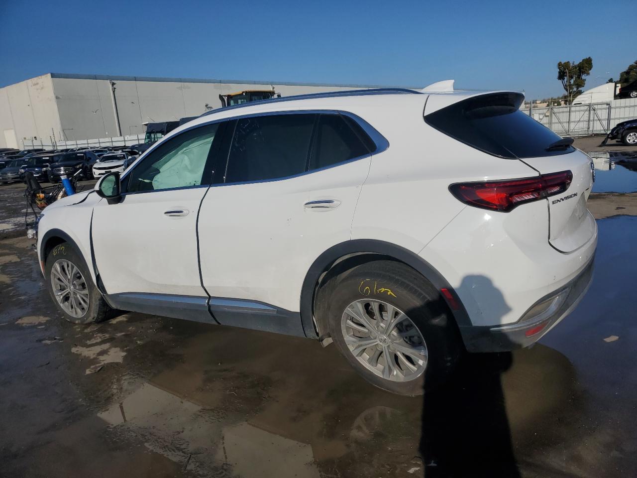 VIN LRBAZLR49ND122615 2022 BUICK ENVISION no.2