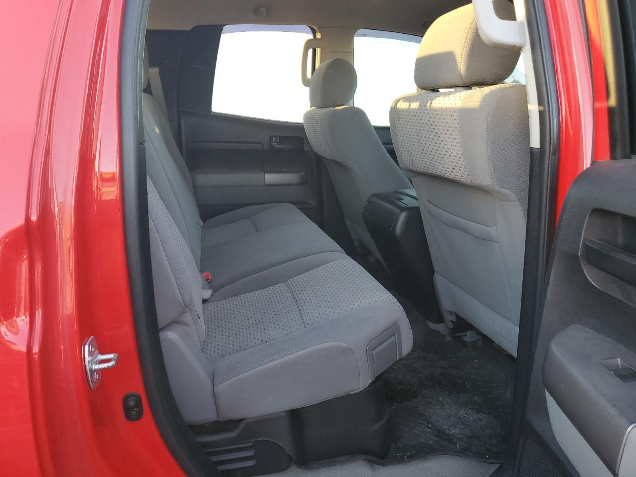 2010 Toyota Tundra - Image 10