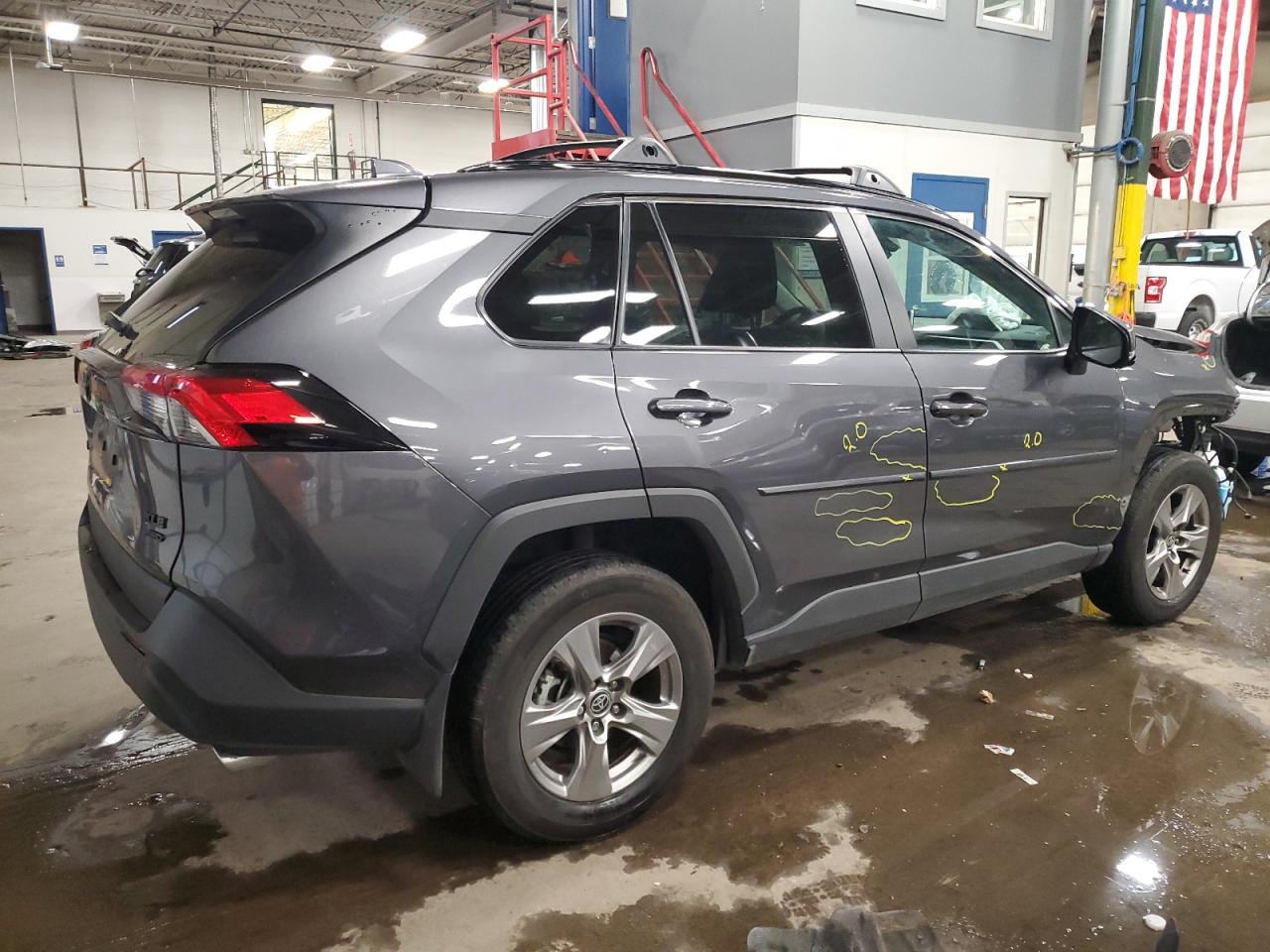 2024 Toyota RAV 4 - Image 3