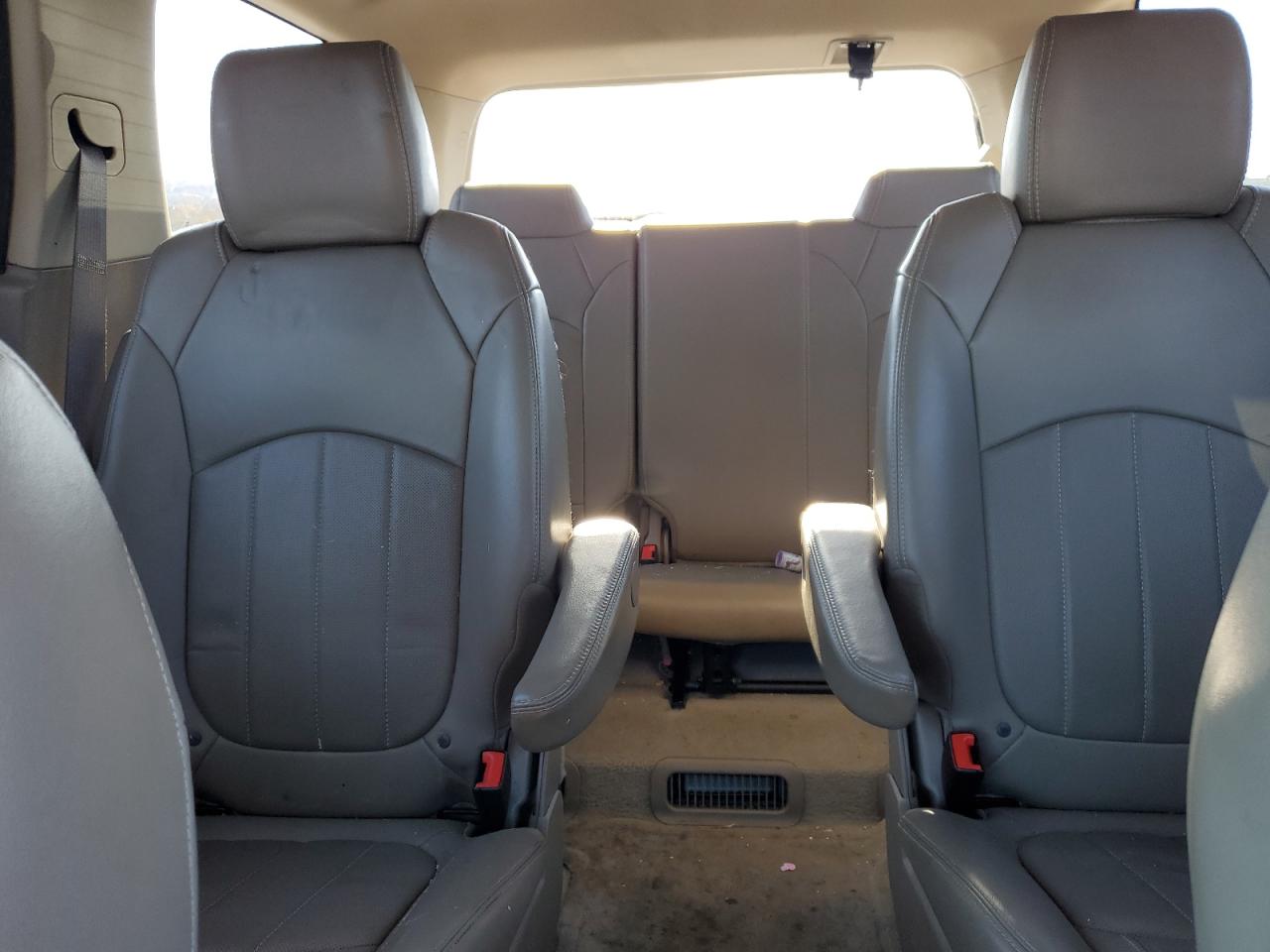 2015 GMC Acadia - Image 10