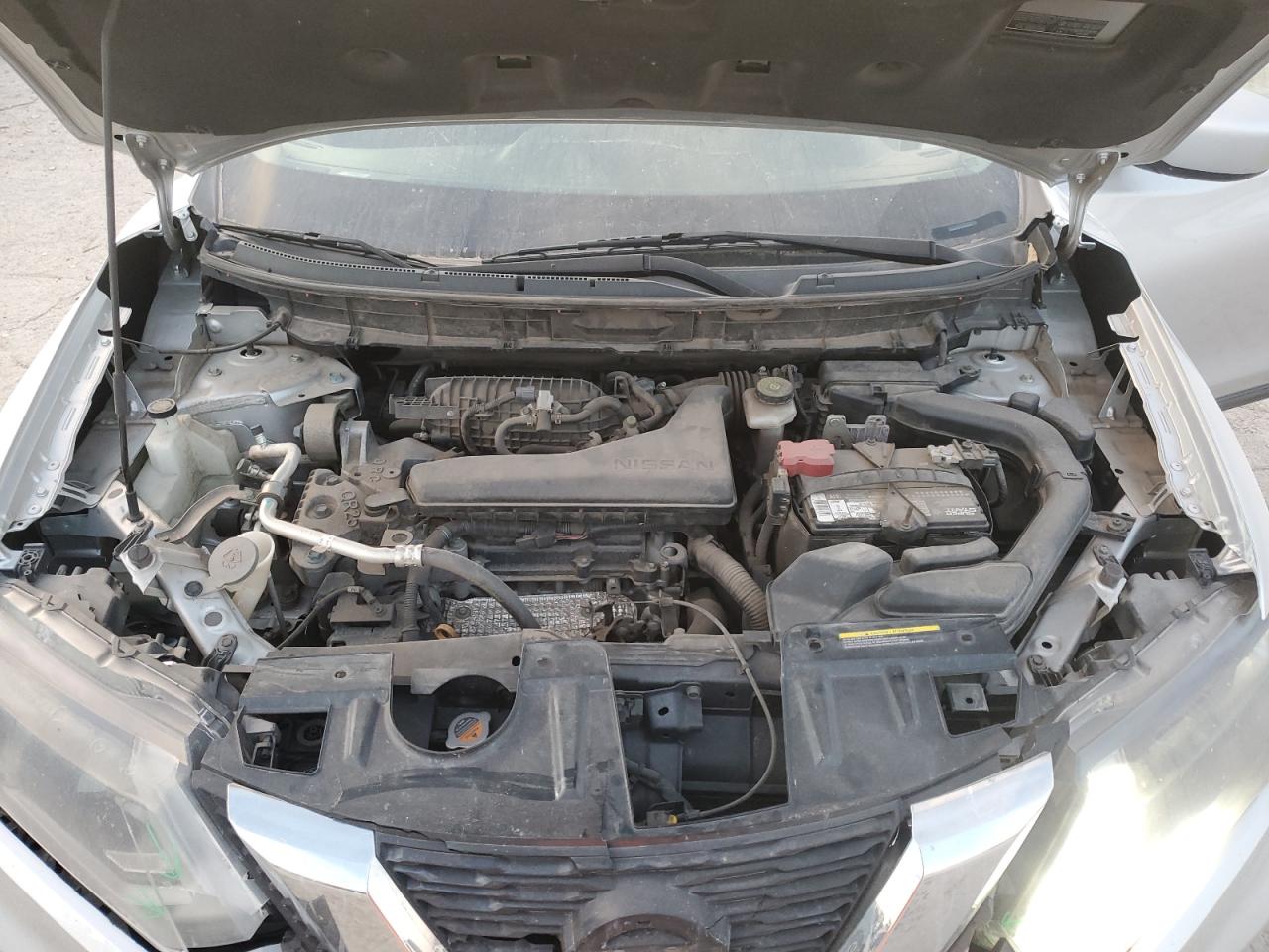 2017 Nissan Rogue - Image 12