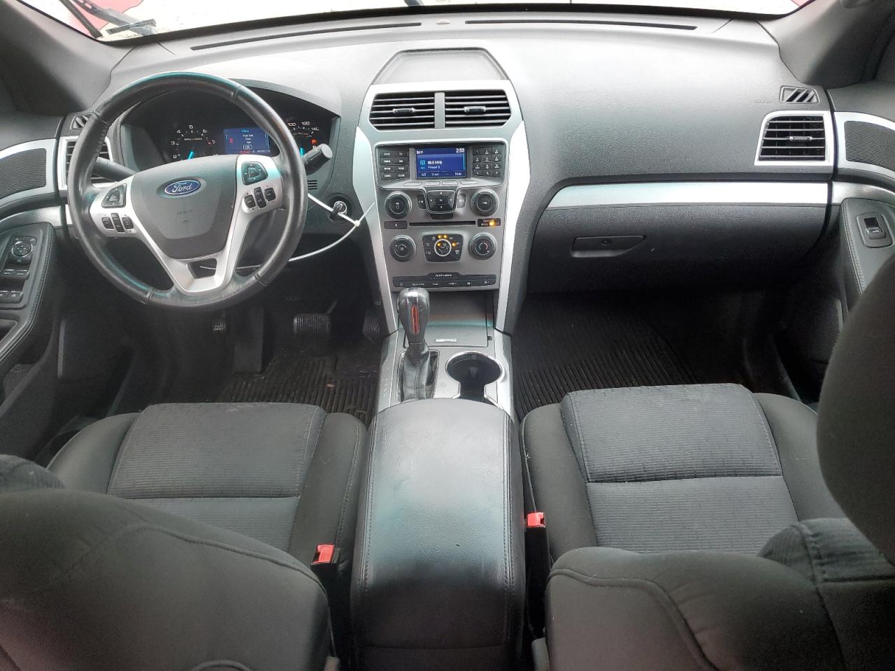 2015 Ford Explorer - Image 8