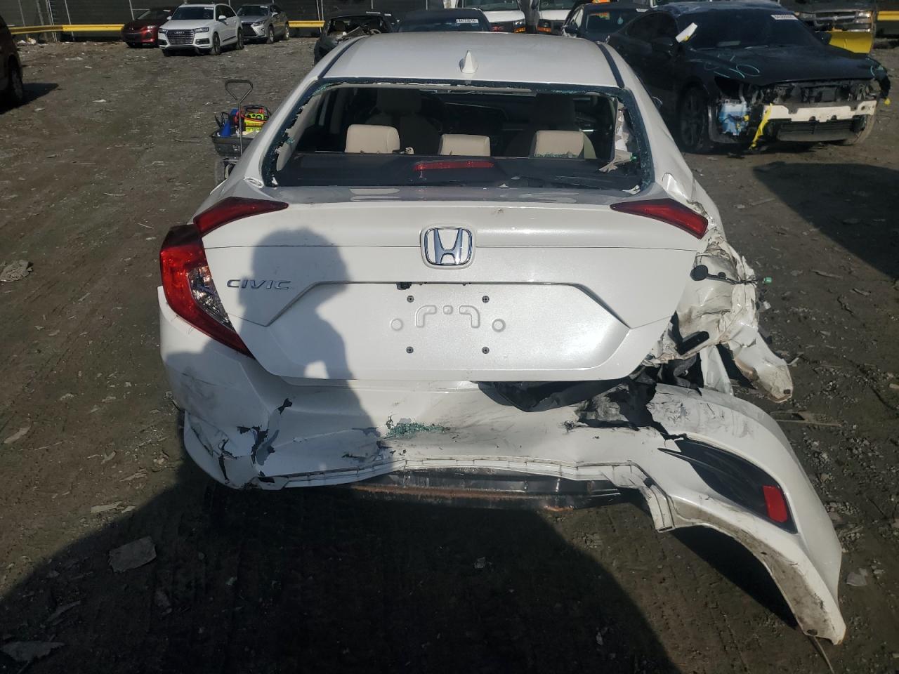 19XFC2F7XJE207330 - 2018 Honda CIVIC - #undefined