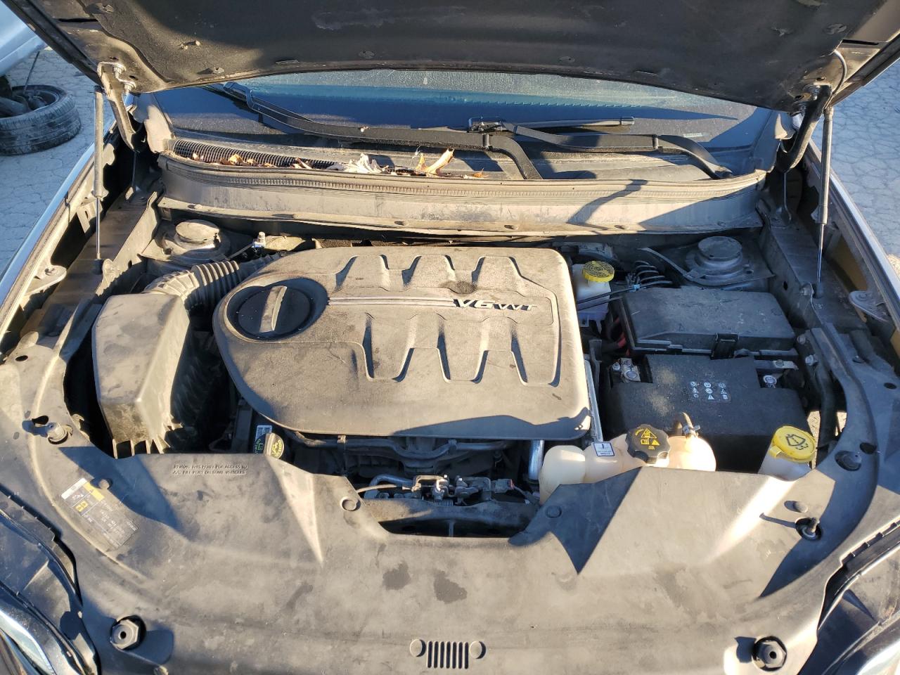 2020 Jeep Grand Cherokee - Image 12