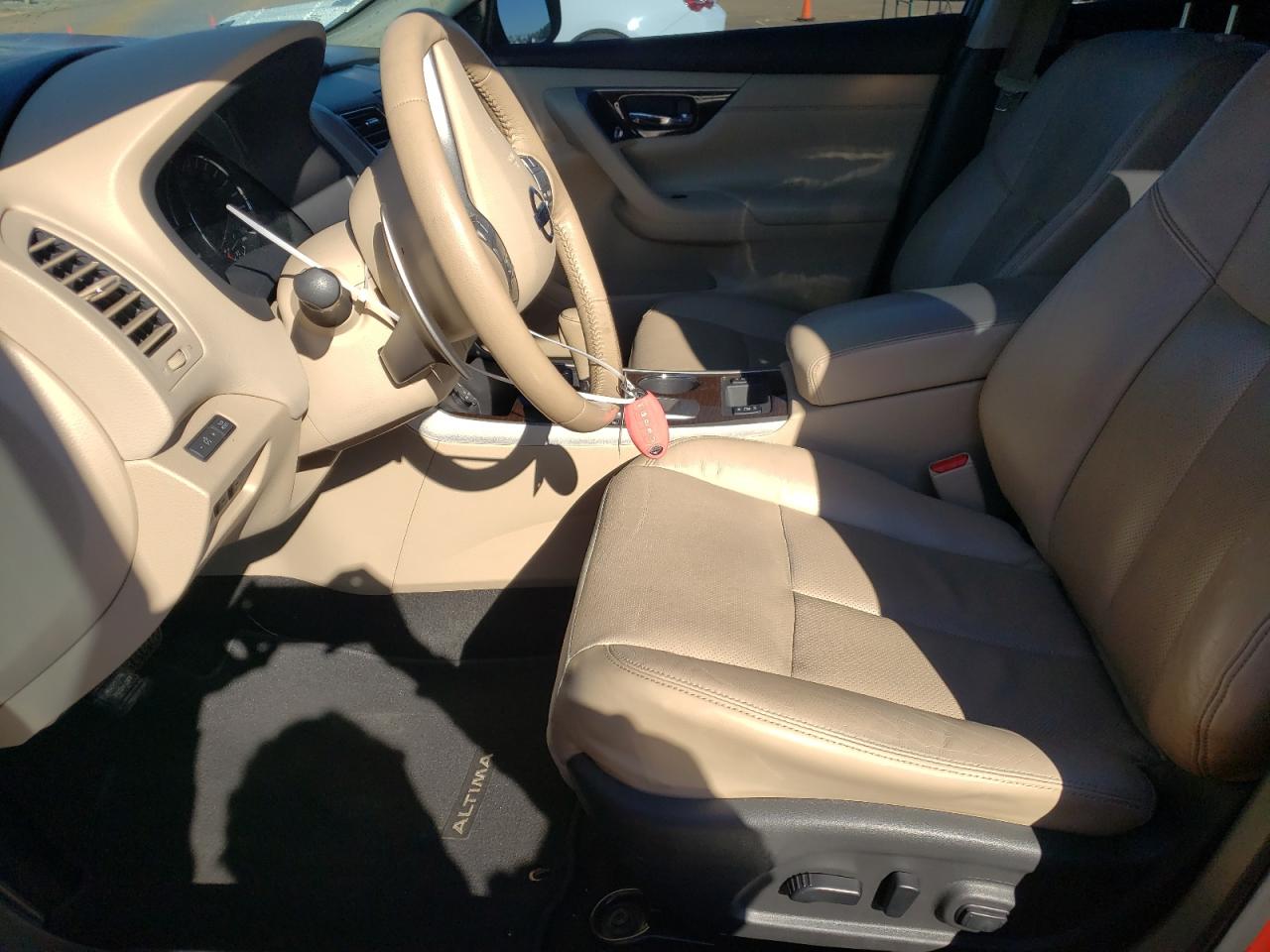2015 Nissan Altima - Image 7