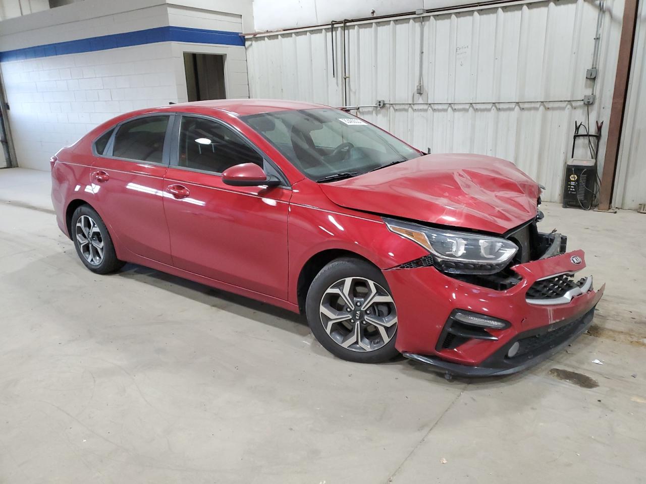 VIN 3KPF24AD1KE081579 2019 KIA FORTE no.4