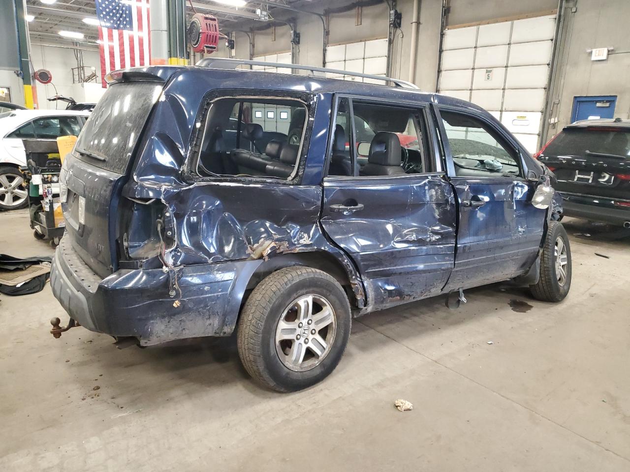 2004 Honda Pilot - Image 3