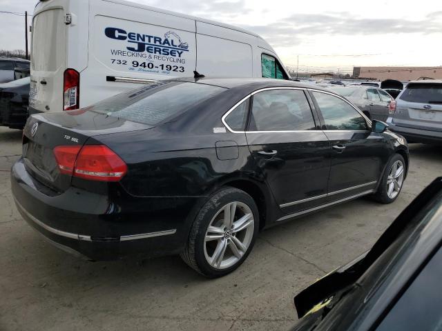  VOLKSWAGEN PASSAT 2012 Black