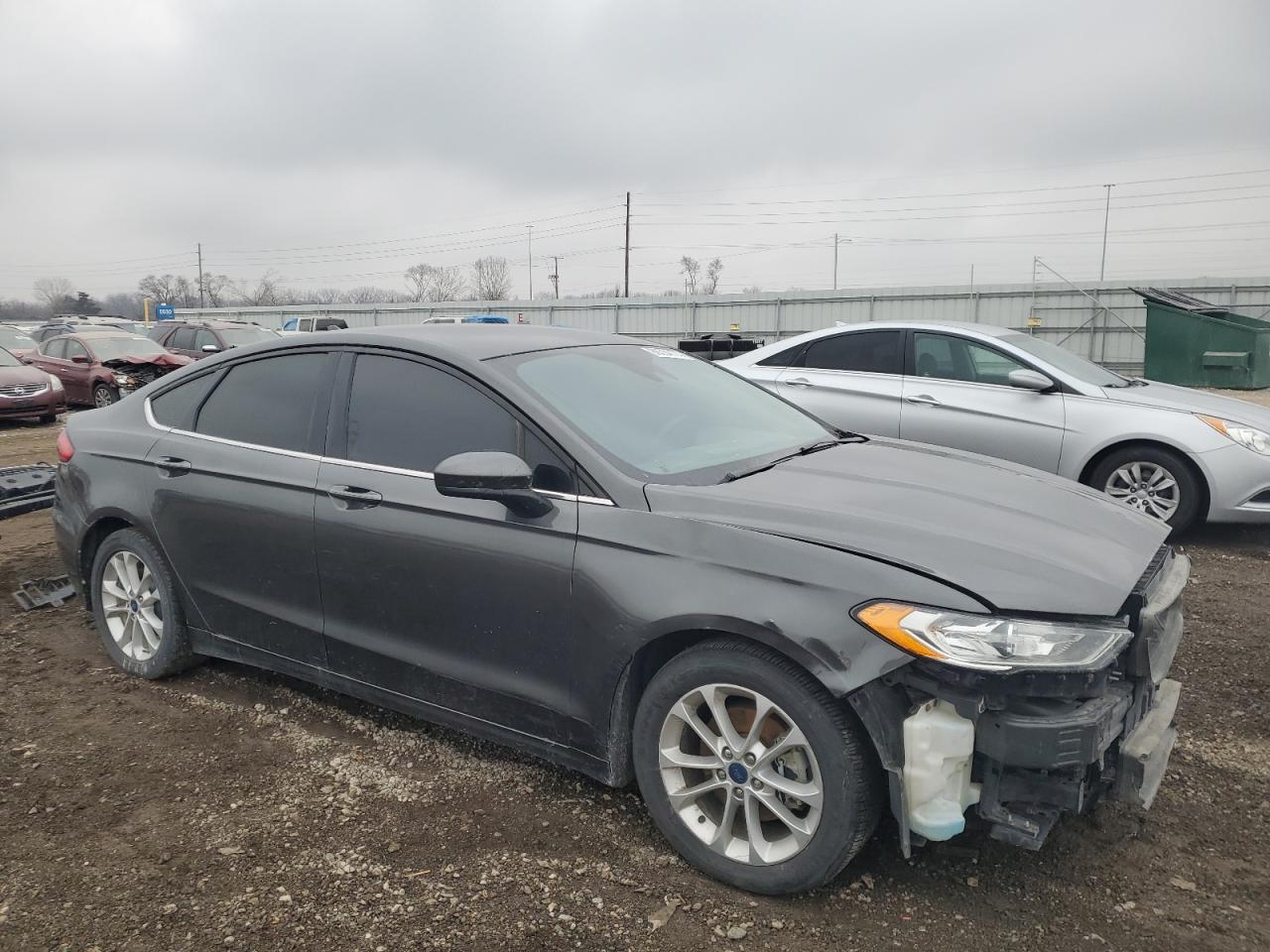 VIN 3FA6P0HD8KR248017 2019 FORD FUSION no.4