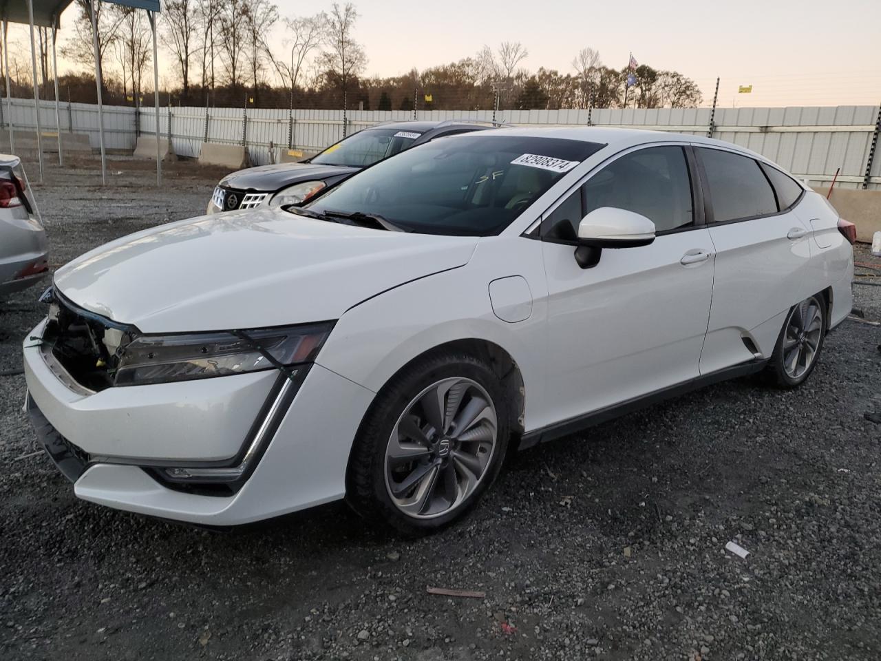 VIN JHMZC5F31JC004201 2018 HONDA CLARITY no.1