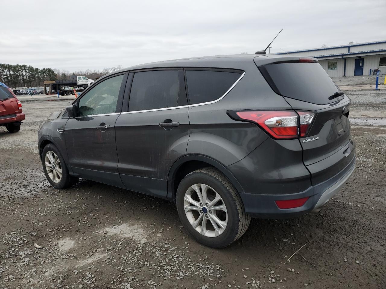 VIN 1FMCU0GDXHUF01617 2017 FORD ESCAPE no.2