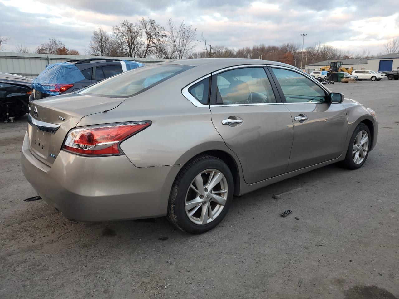 VIN 1N4AL3AP0EC117551 2014 NISSAN ALTIMA no.3