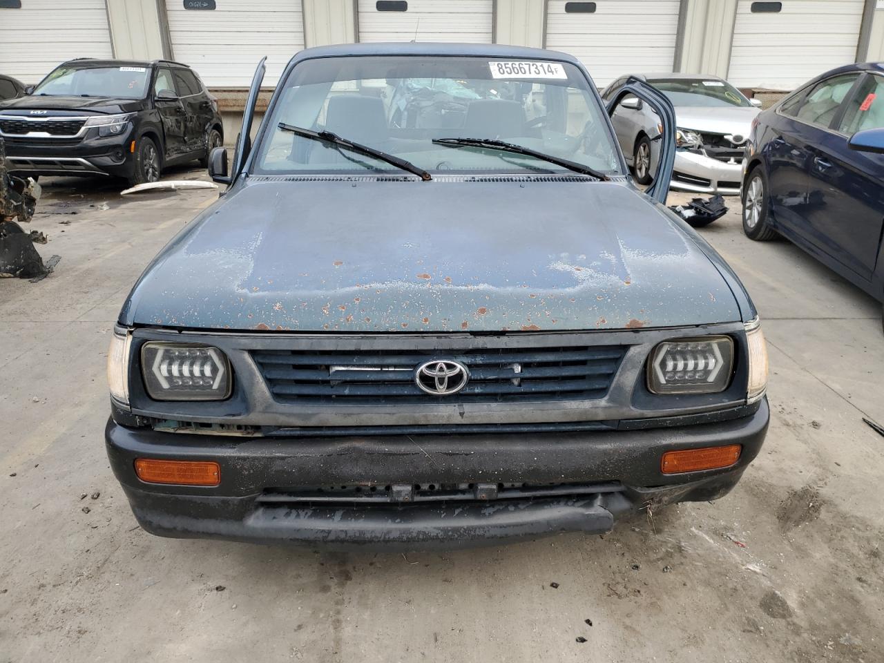 1995 Toyota Tacoma - Image 5