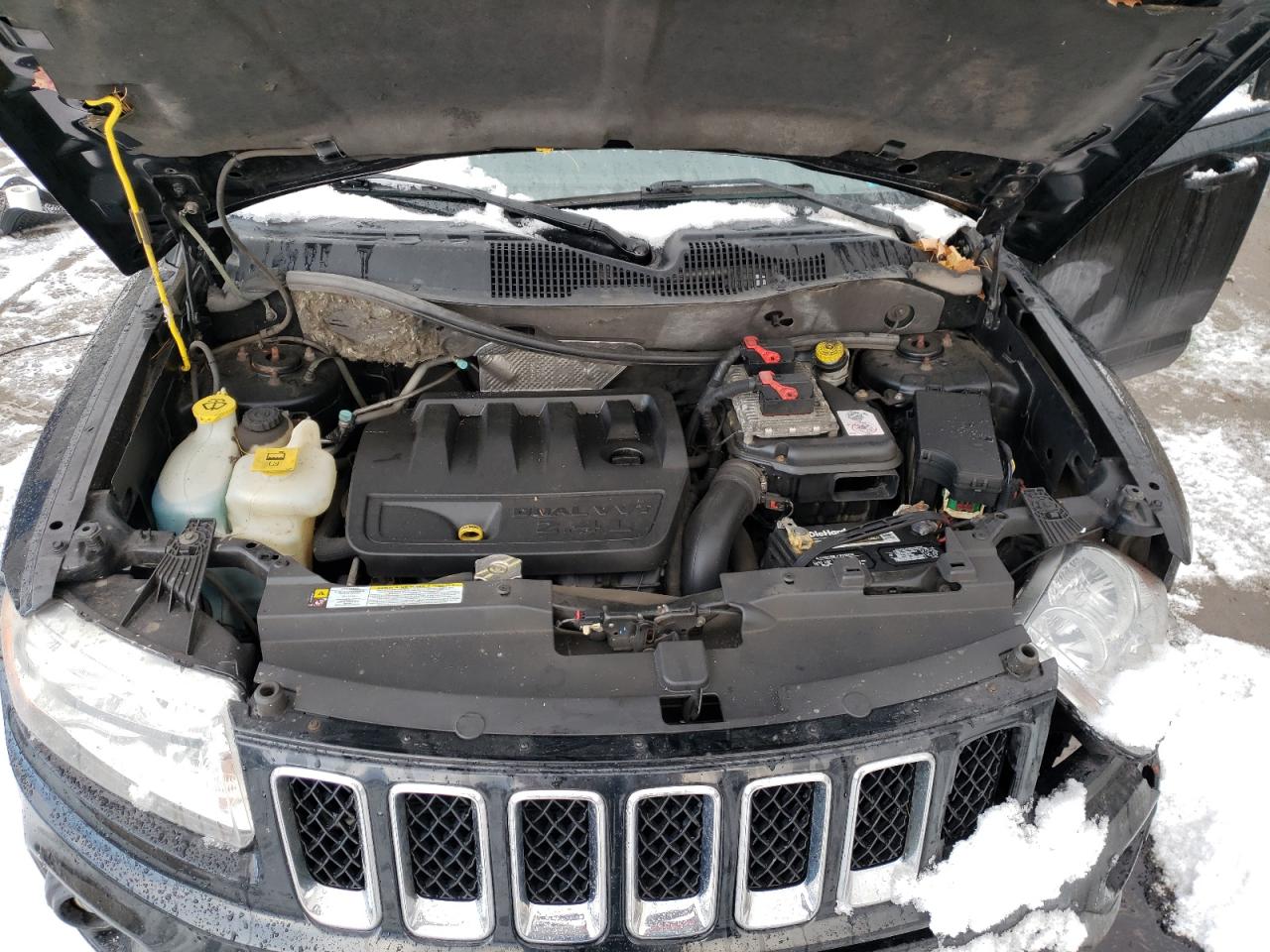 2012 Jeep Compass - Image 12