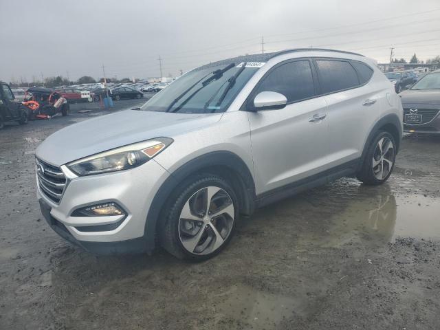  HYUNDAI TUCSON 2016 Srebrny