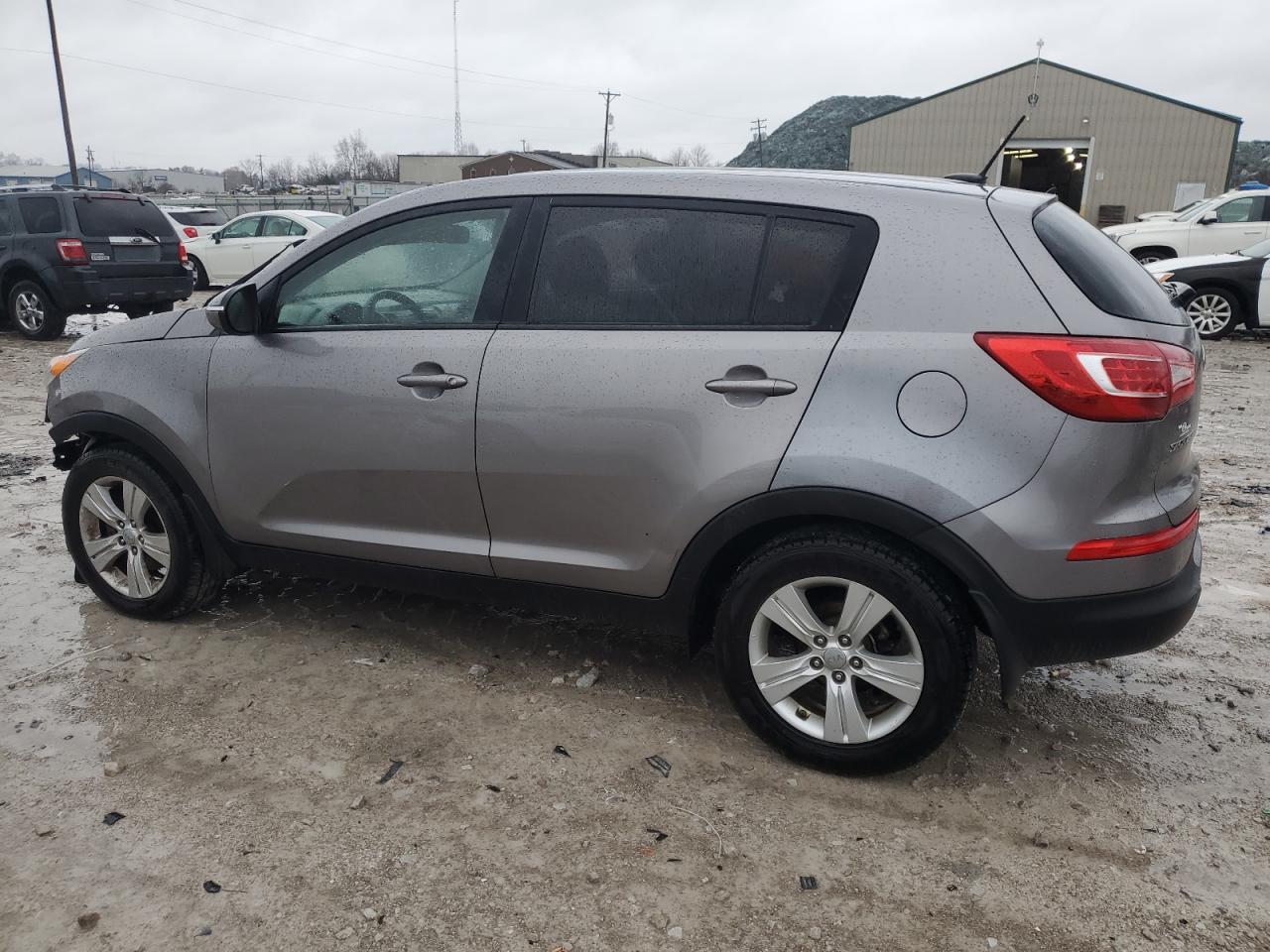 VIN KNDPB3A23D7463757 2013 KIA SPORTAGE no.2