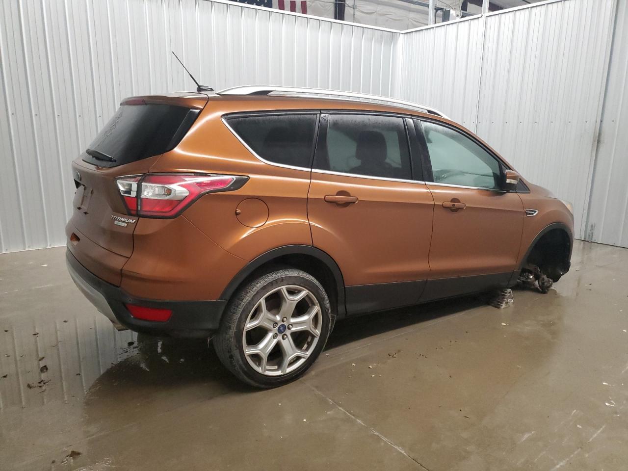 VIN 1FMCU0JD1HUA18543 2017 FORD ESCAPE no.3