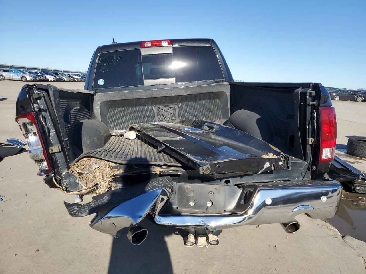 2016 RAM 1500 - Image 6