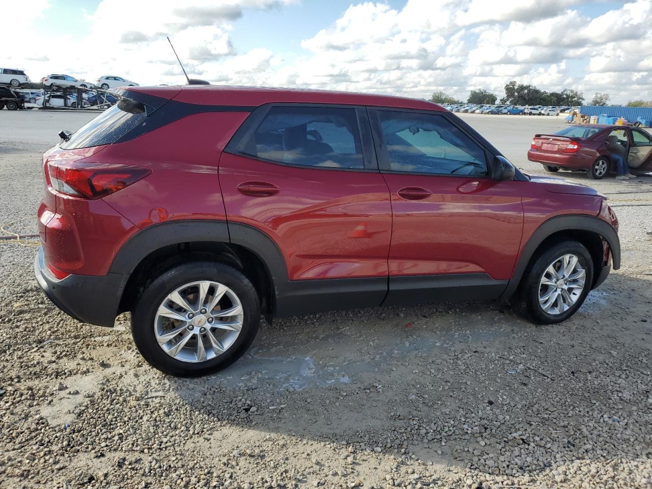 2021 Chevrolet TrailBlazer - Image 3