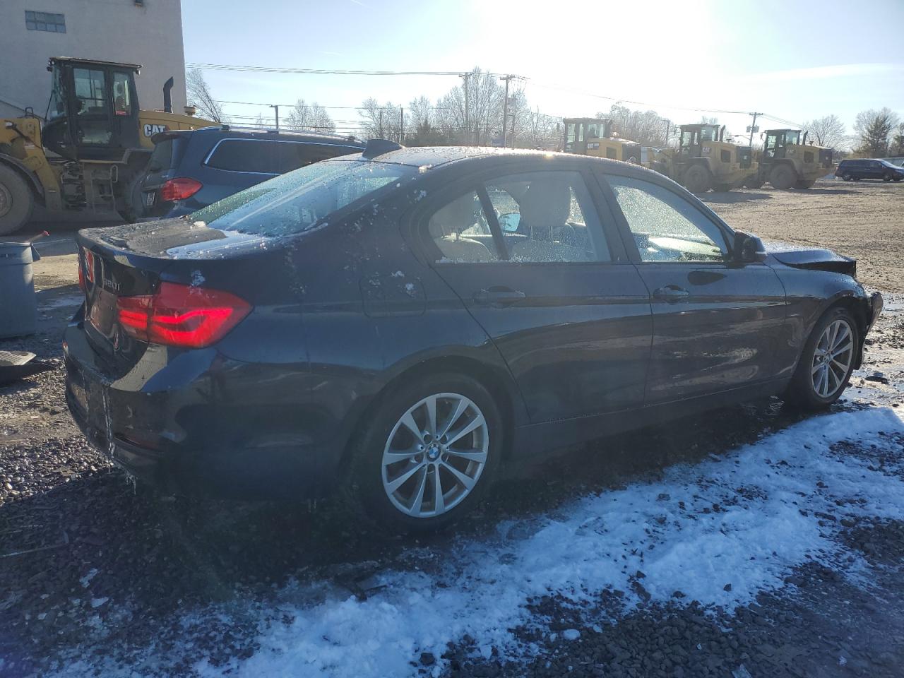 VIN WBA8E5G38HNU42800 2017 BMW 3 SERIES no.3