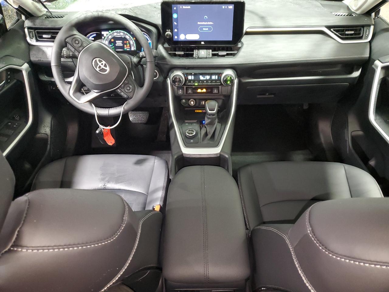 2024 Toyota RAV 4 - Image 8