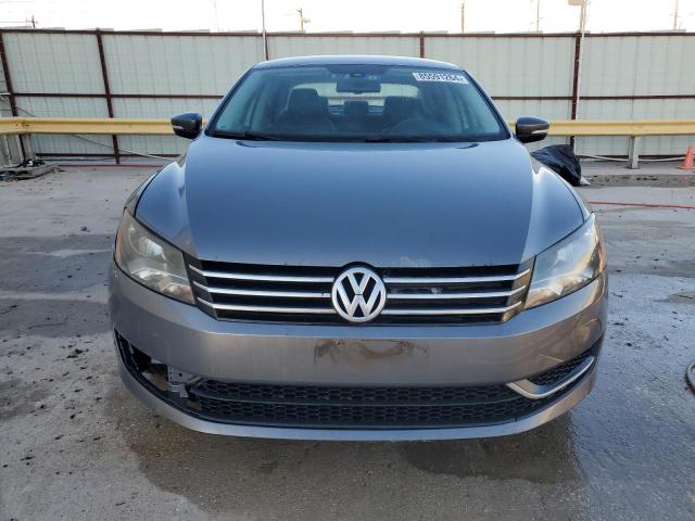  VOLKSWAGEN PASSAT 2013 Szary