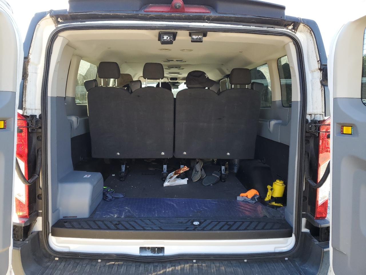 2016 Ford Transit - Image 11
