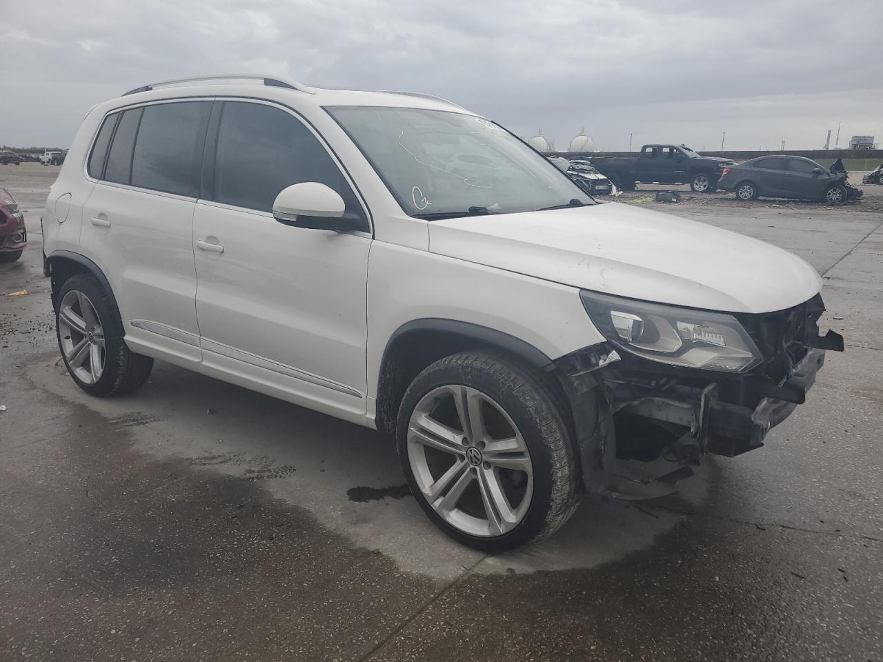 VIN WVGAV3AX9EW013493 2014 VOLKSWAGEN TIGUAN no.4