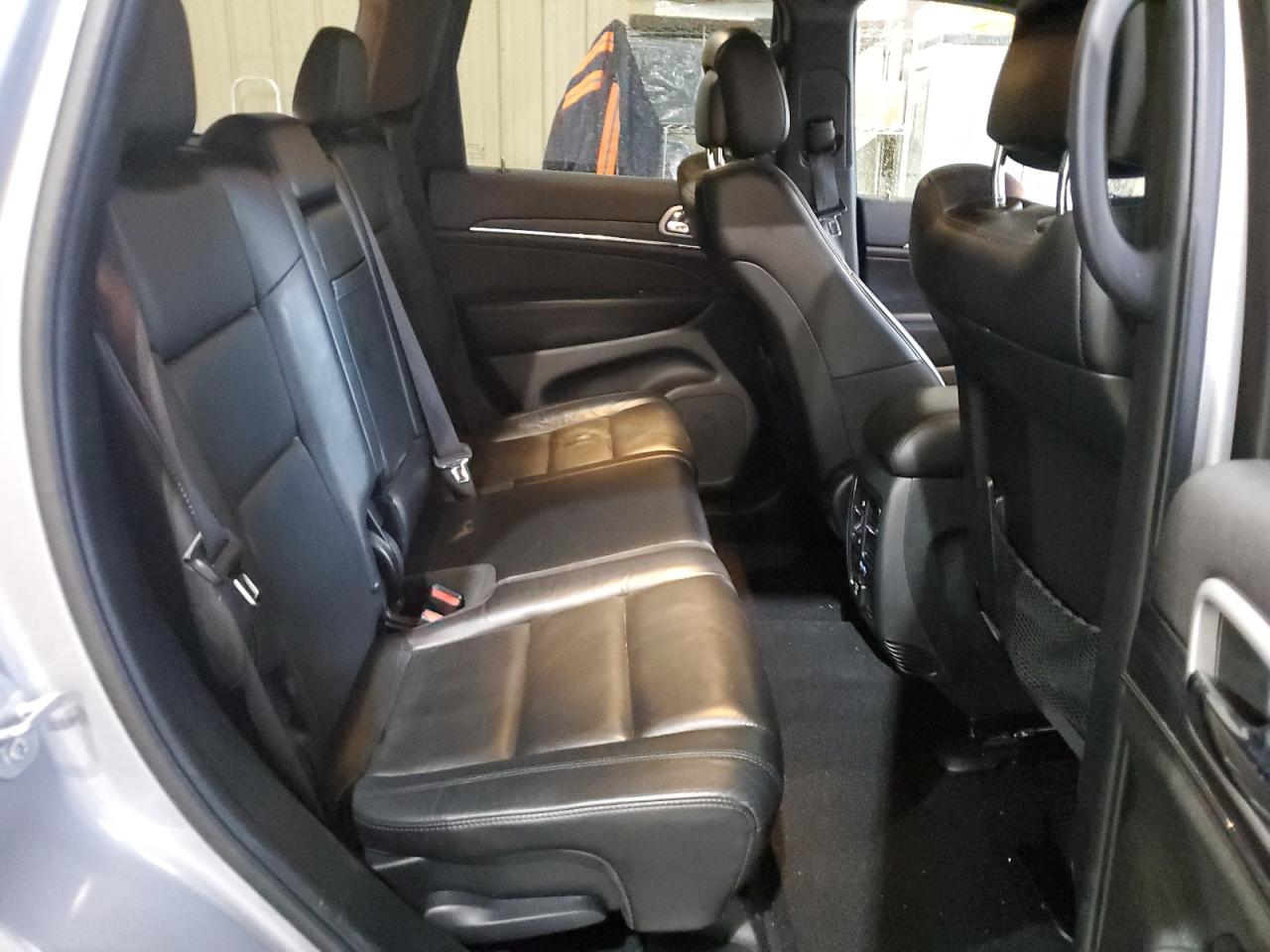 2021 Jeep Grand Cherokee - Image 11