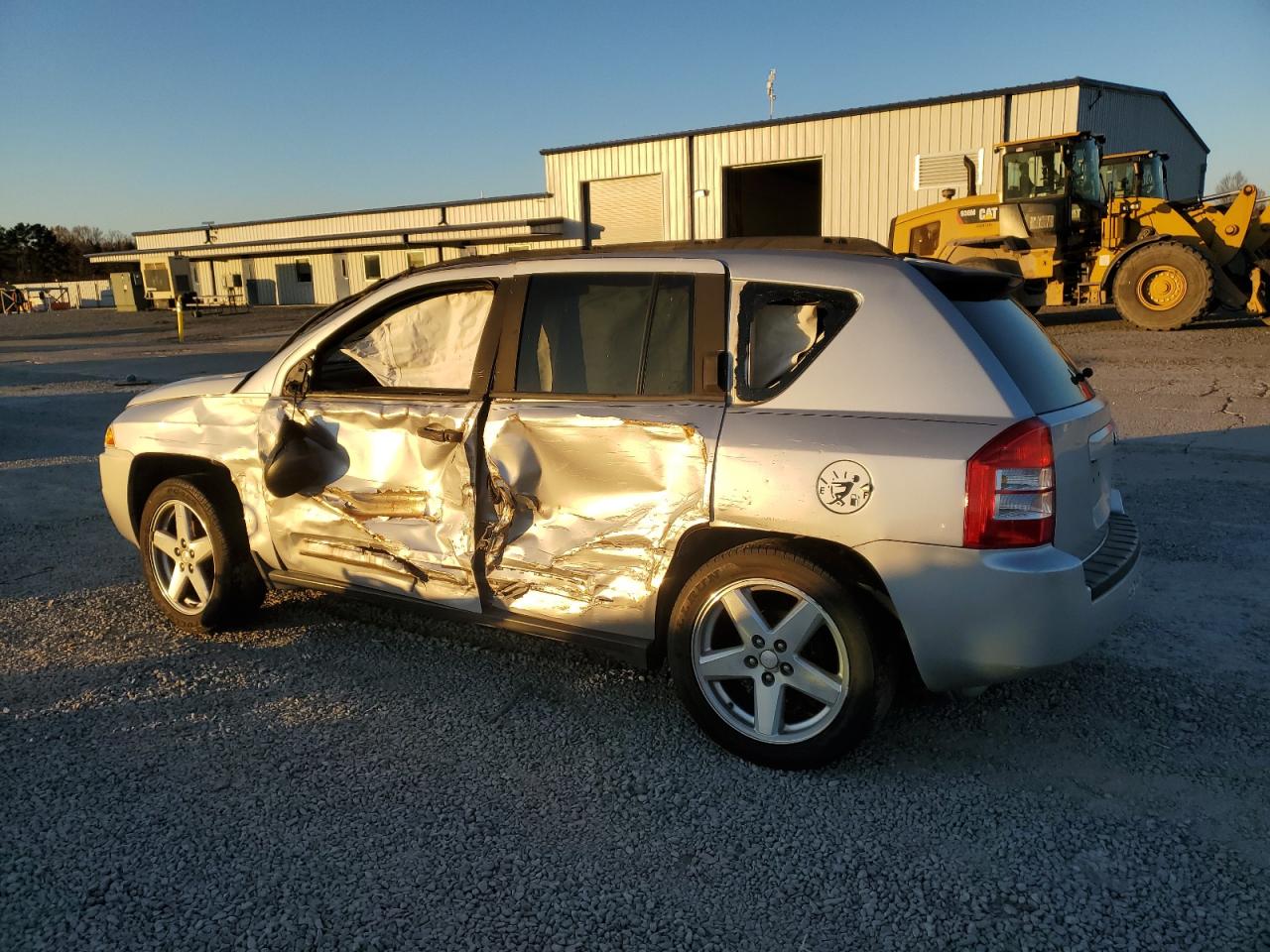 2007 Jeep Compass - Image 2