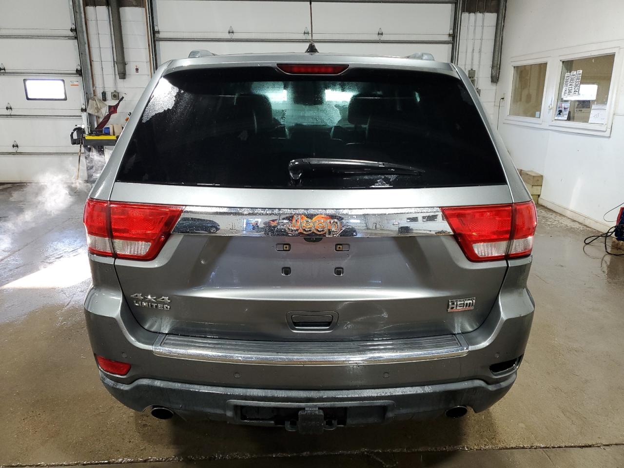 2011 Jeep Grand Cherokee - Image 6