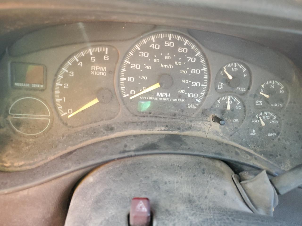 2000 Chevrolet Silverado - Image 9