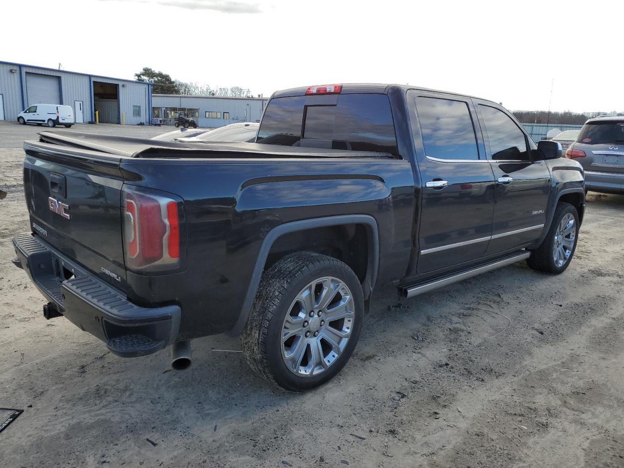 2017 GMC Sierra - Image 3