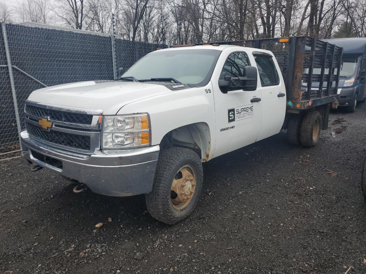 2013 Chevrolet Silverado K3500 for Sale in New Britain, CT - Minor Dent/Scratches