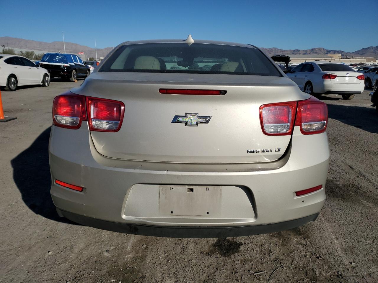 VIN 1G11E5SL2EF160064 2014 CHEVROLET MALIBU no.6