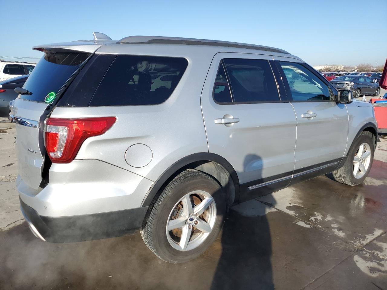 2017 Ford Explorer - Image 3