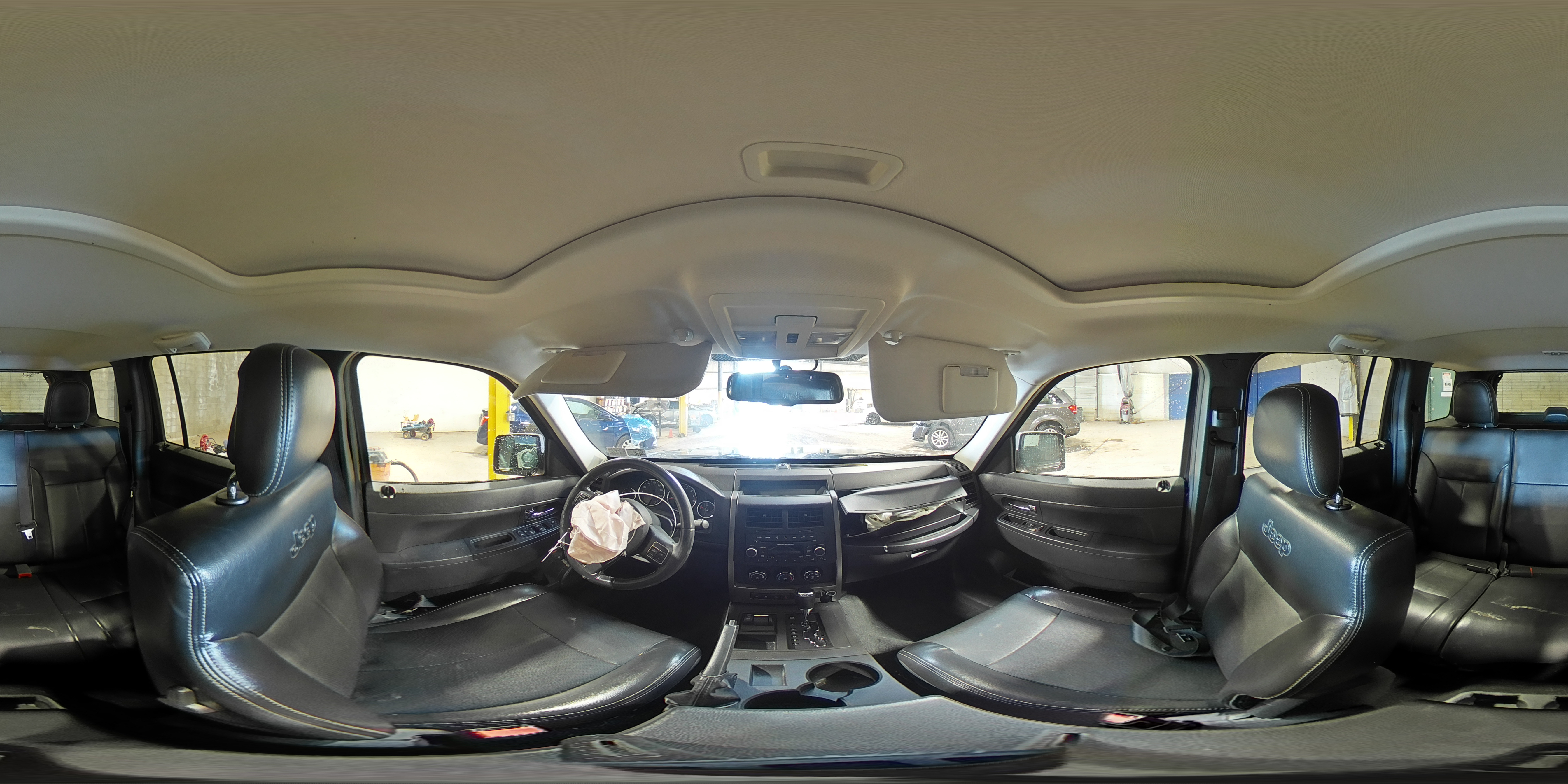 2012 Jeep Liberty (North America) - Image 15