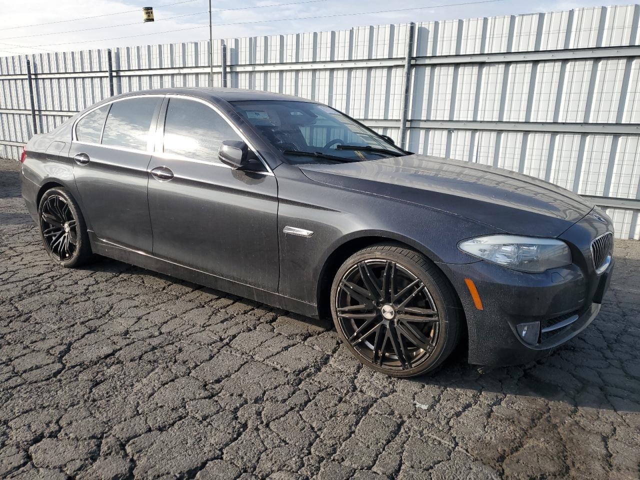 VIN WBAXG5C5XDD233703 2013 BMW 5 SERIES no.4