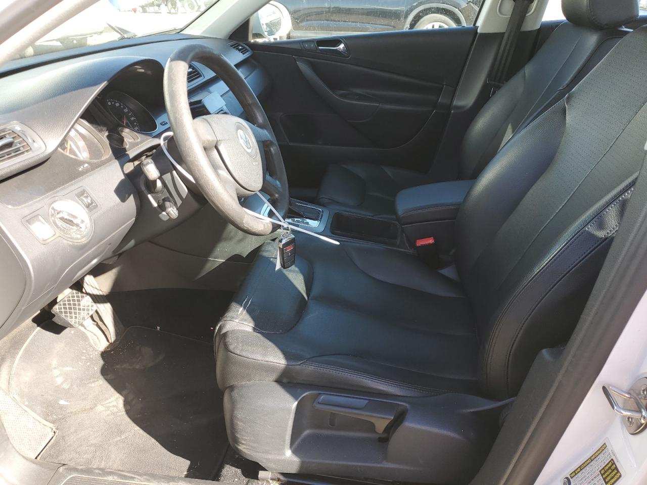 2006 Volkswagen Passat 2.0T VIN: WVWAK73C46P050106 Lot: 85683044