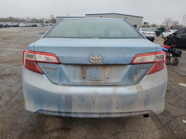 Sedans TOYOTA CAMRY 2014 Granatowy