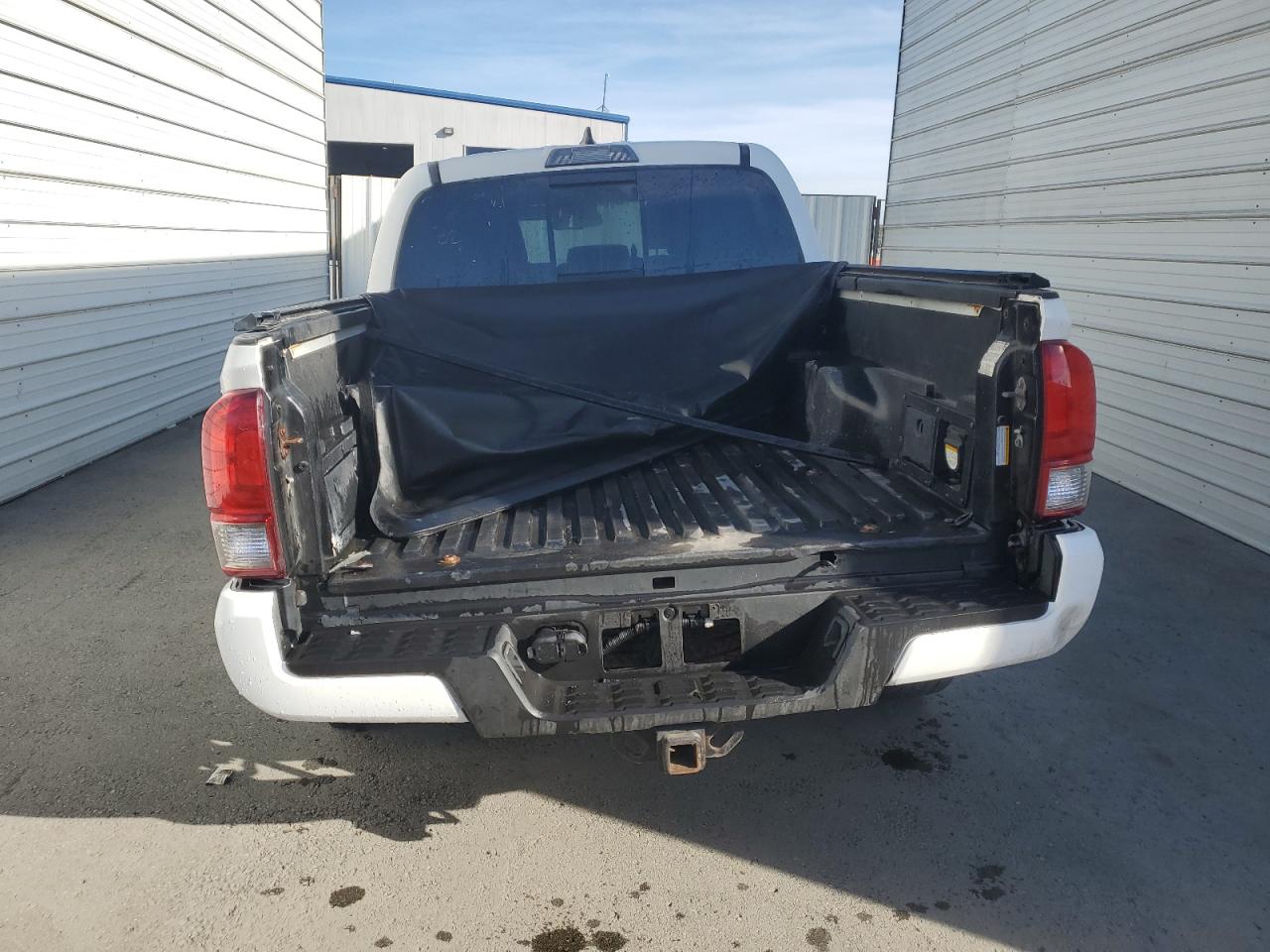 2017 Toyota Tacoma - Image 6