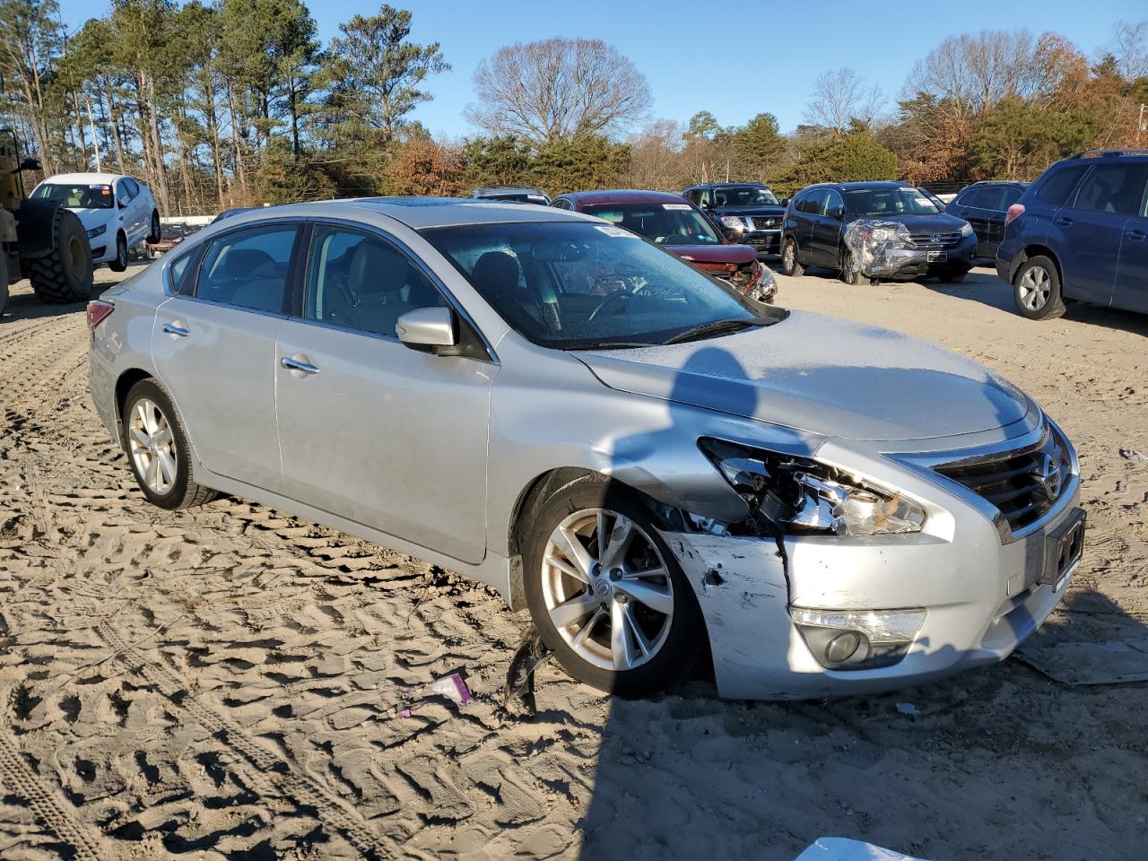 2015 Nissan Altima - Image 4