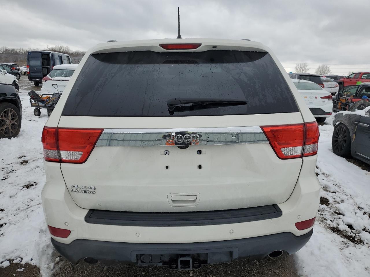 2012 Jeep Grand Cherokee - Image 6