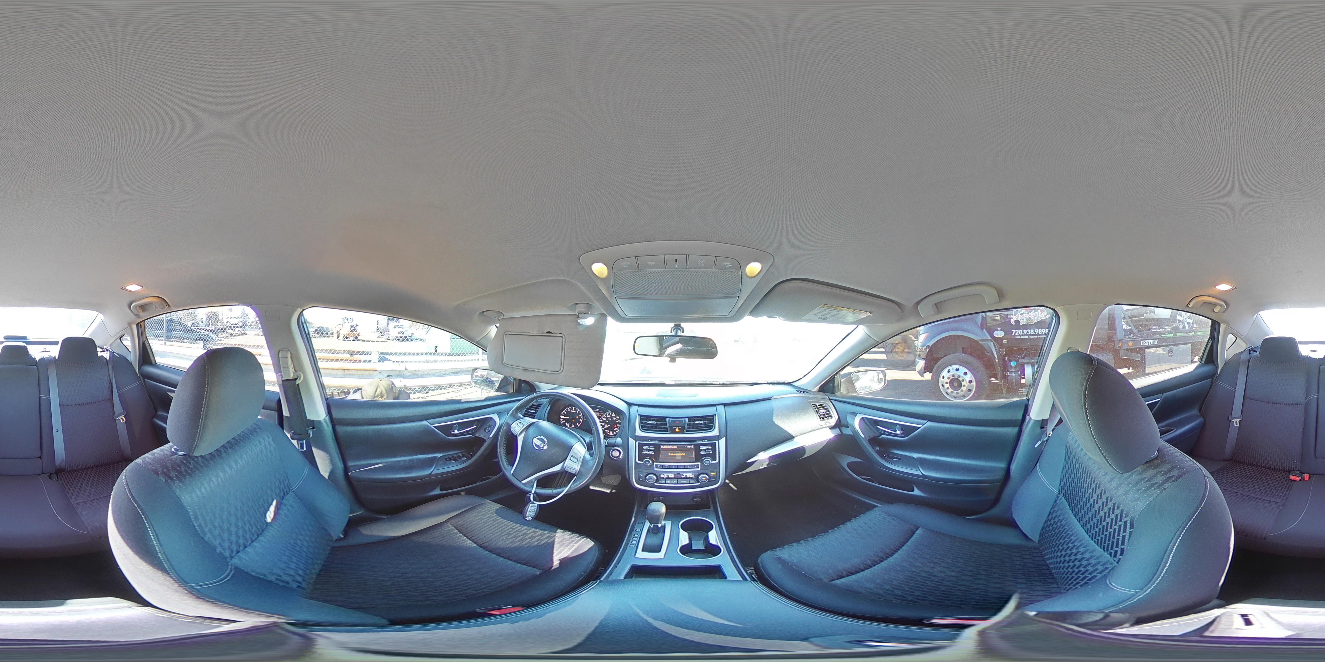 2017 Nissan Altima - Image 12