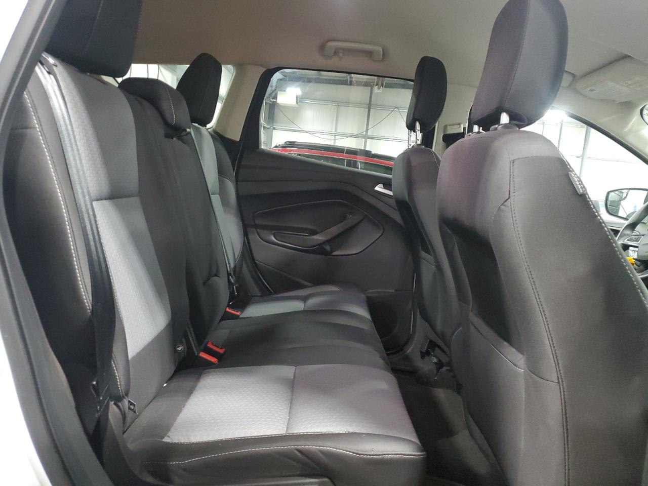 2019 Ford Escape - Image 11