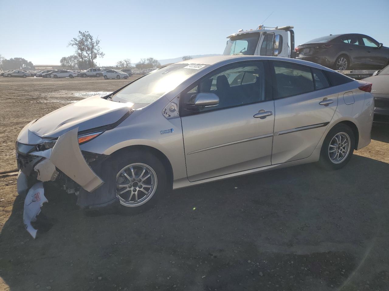 VIN JTDKARFP0J3077448 2018 TOYOTA PRIUS no.1