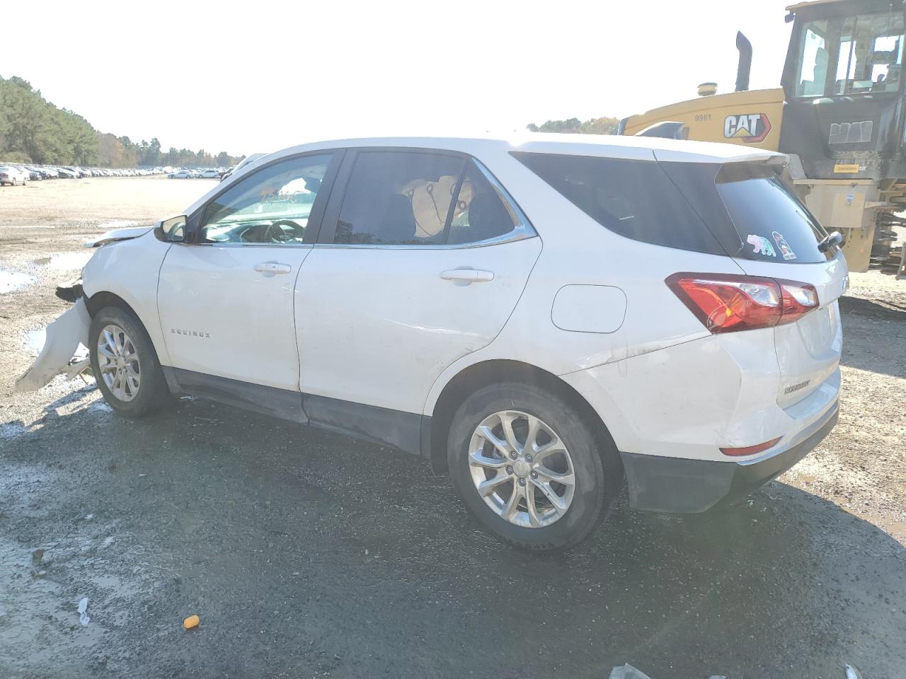 2021 Chevrolet Equinox - Image 2